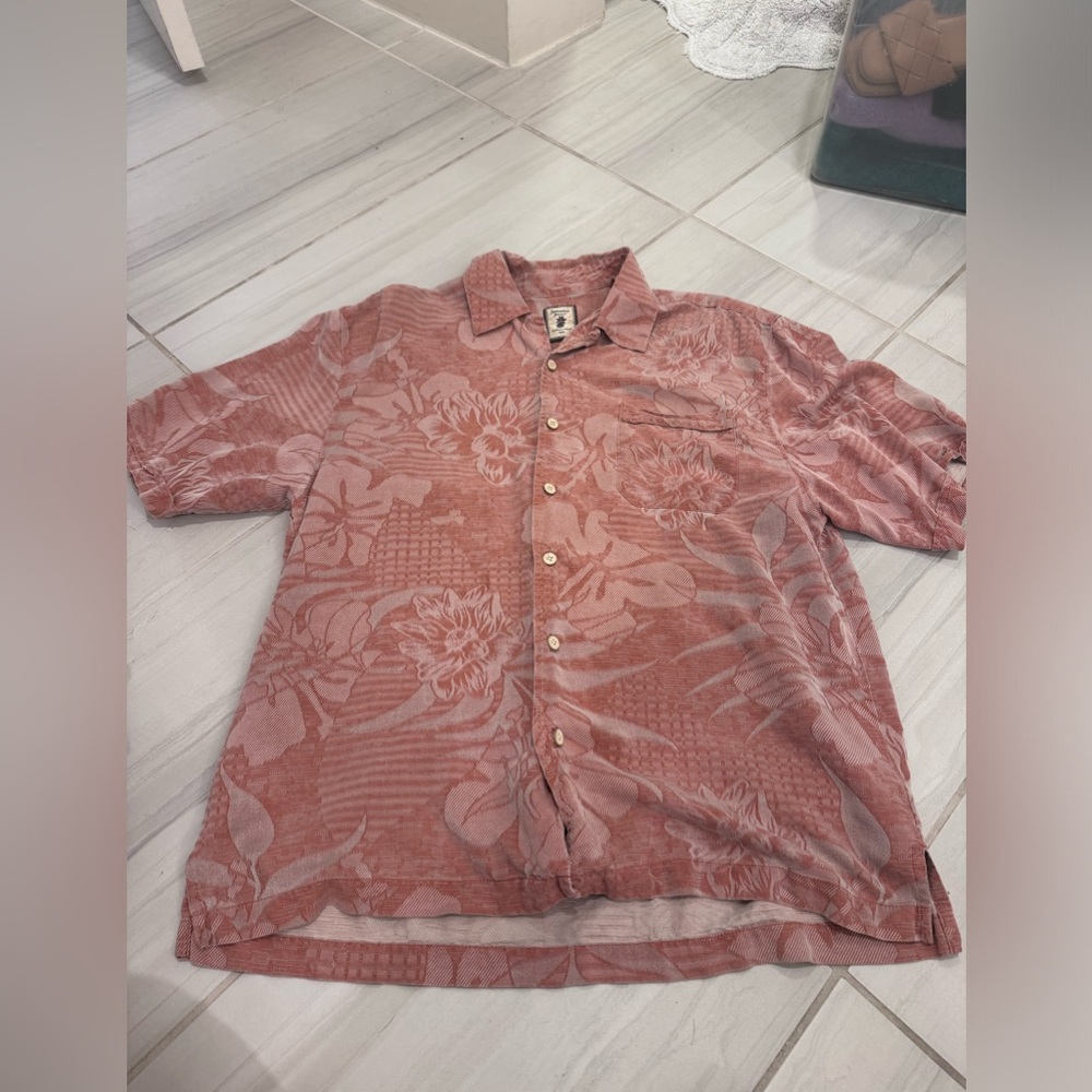 Men’s Hawaiian shirt